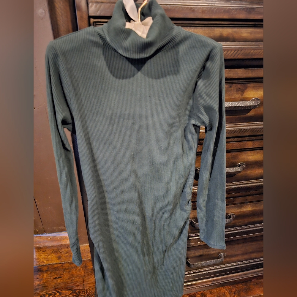 Old Navy Maternity Olive Ribbed Maternity Dress